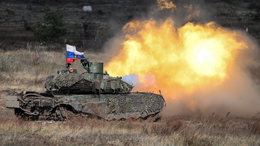 Т-90М ударили по врагу на правом берегу Днепра. Лучшее видео из зоны СВО за день